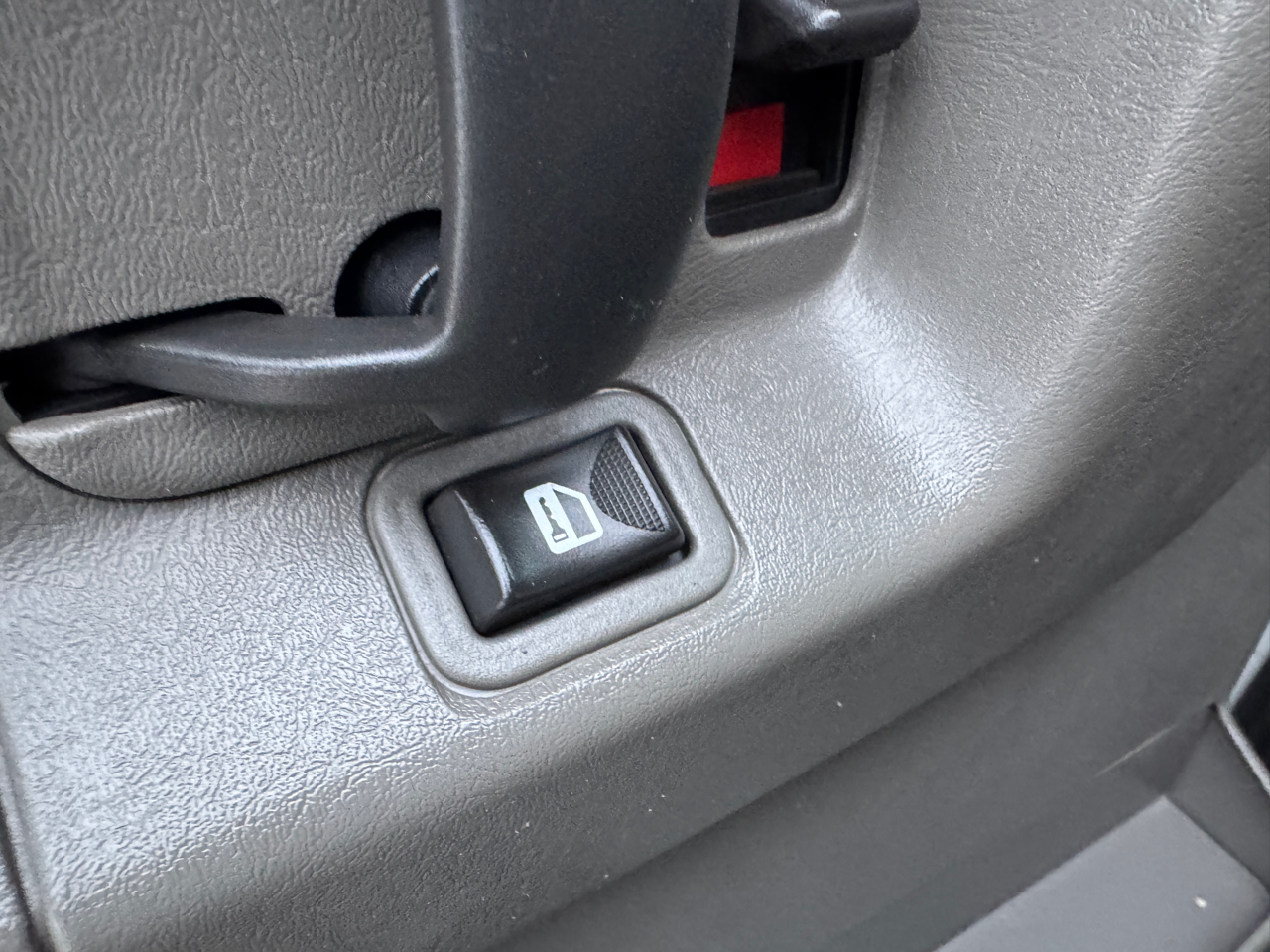 Chevrolet Express Passenger RWD 2500 135" LS 2015