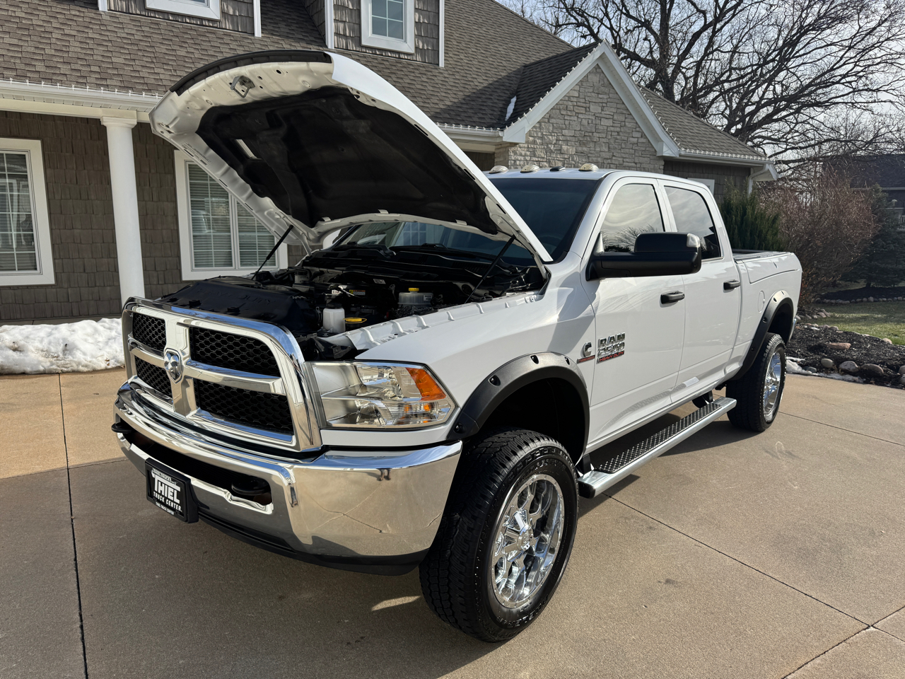 RAM 2500 Tradesman 4x4 Crew Cab 6'4" Box 2018
