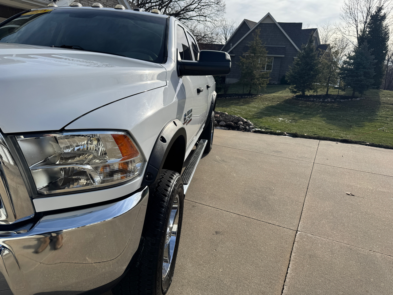 RAM 2500 Tradesman 4x4 Crew Cab 6'4" Box 2018