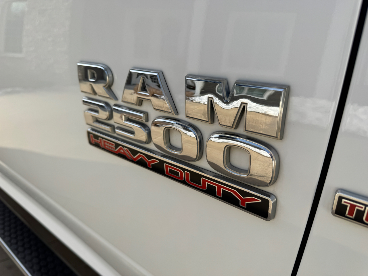 RAM 2500 Tradesman 4x4 Crew Cab 6'4" Box 2018