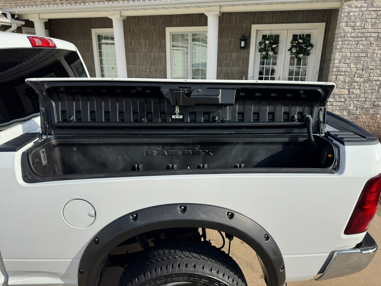 RAM 2500 Tradesman 4x4 Crew Cab 6'4" Box 2018
