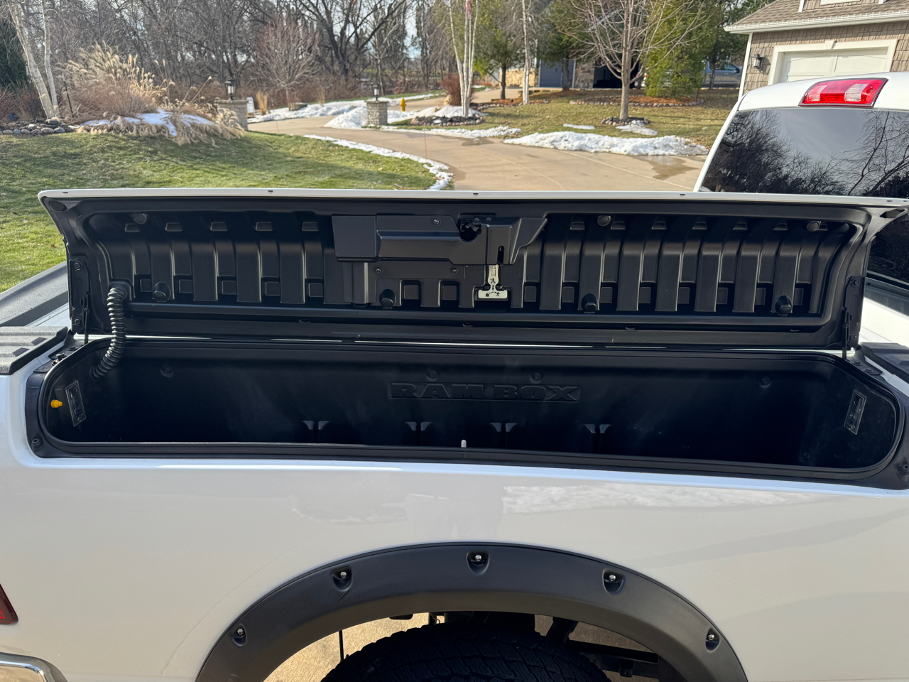 RAM 2500 Tradesman 4x4 Crew Cab 6'4" Box 2018
