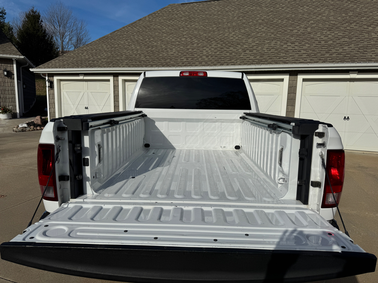 RAM 2500 Tradesman 4x4 Crew Cab 6'4" Box 2018