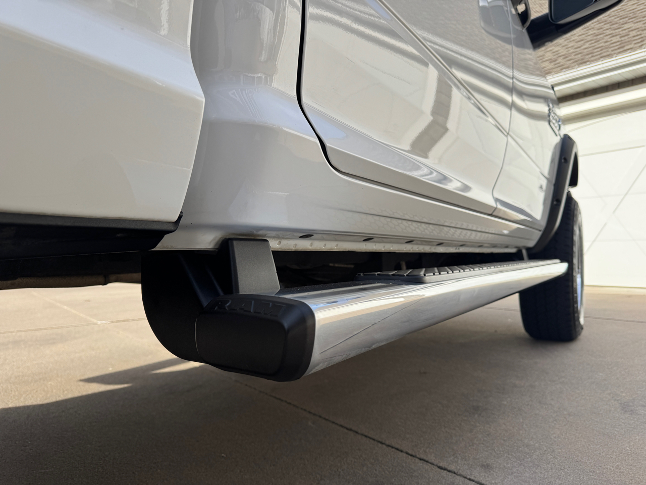 RAM 2500 Tradesman 4x4 Crew Cab 6'4" Box 2018