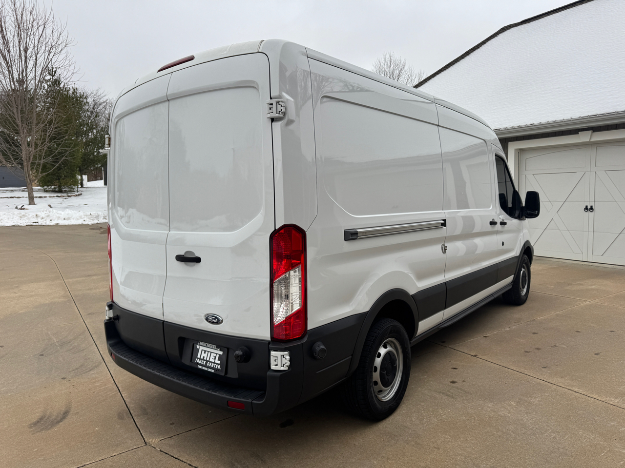 Ford Transit Cargo Van T-250 148" Med Rf 9000 GVWR Sliding RH Dr 2015