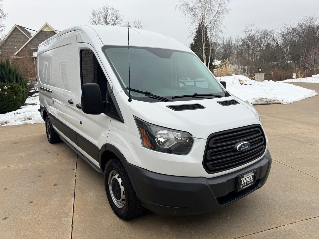 Ford Transit Cargo Van T-250 148" Med Rf 9000 GVWR Sliding RH Dr 2015