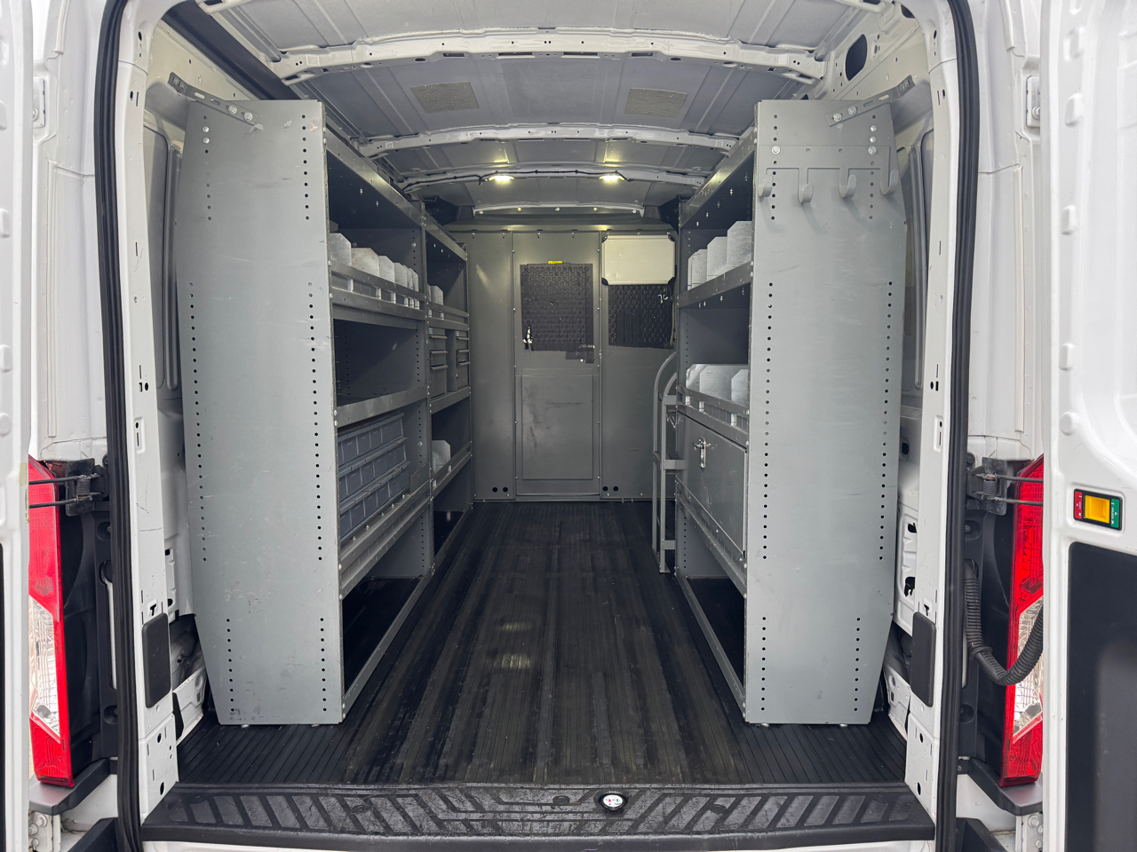 Ford Transit Cargo Van T-250 148" Med Rf 9000 GVWR Sliding RH Dr 2015