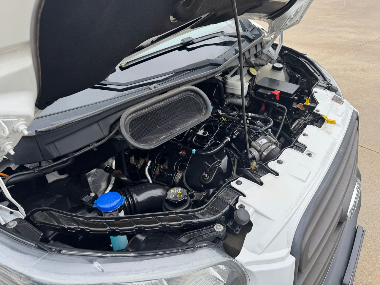 Ford Transit Cargo Van T-250 148" Med Rf 9000 GVWR Sliding RH Dr 2015