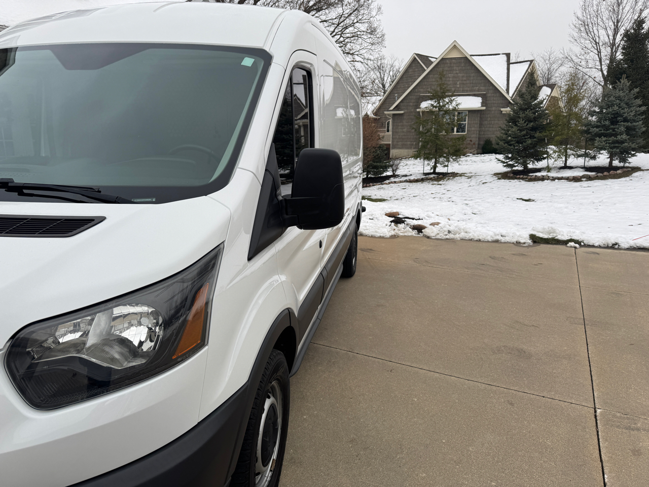 Ford Transit Cargo Van T-250 148" Med Rf 9000 GVWR Sliding RH Dr 2015