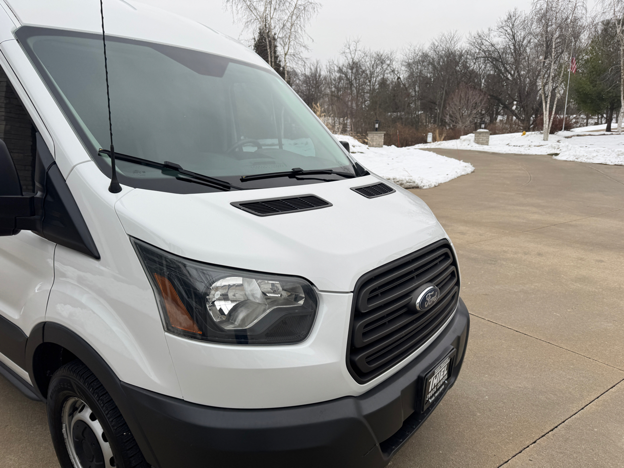 Ford Transit Cargo Van T-250 148" Med Rf 9000 GVWR Sliding RH Dr 2015