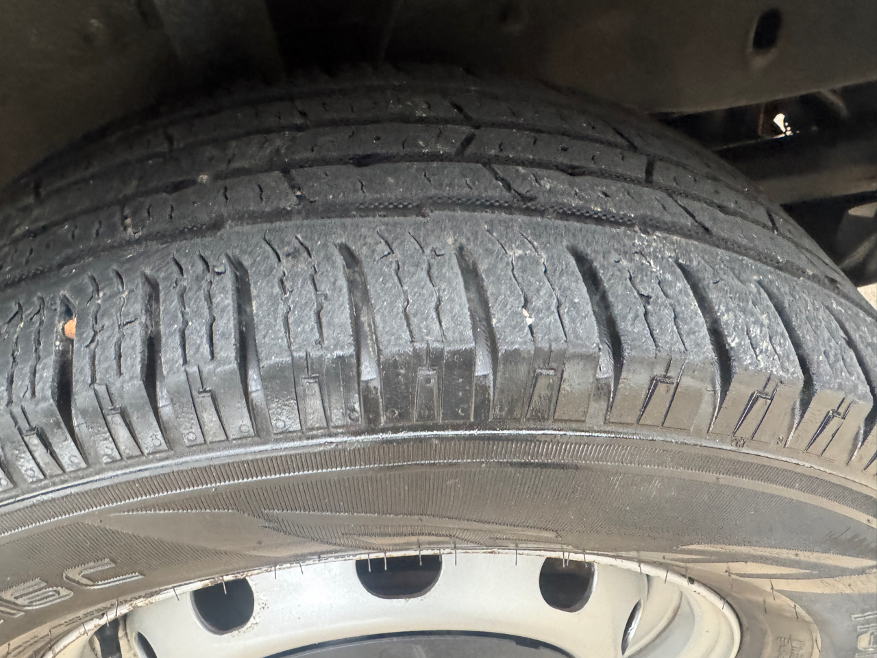 Ford Transit Cargo Van T-250 148" Med Rf 9000 GVWR Sliding RH Dr 2015