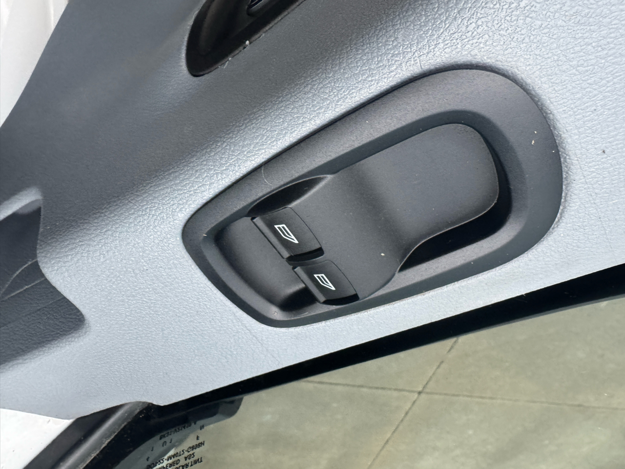 Ford Transit Cargo Van T-250 148" Med Rf 9000 GVWR Sliding RH Dr 2015