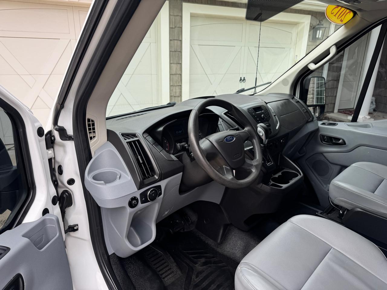 Ford Transit Cargo Van T-250 148" Med Rf 9000 GVWR Sliding RH Dr 2015