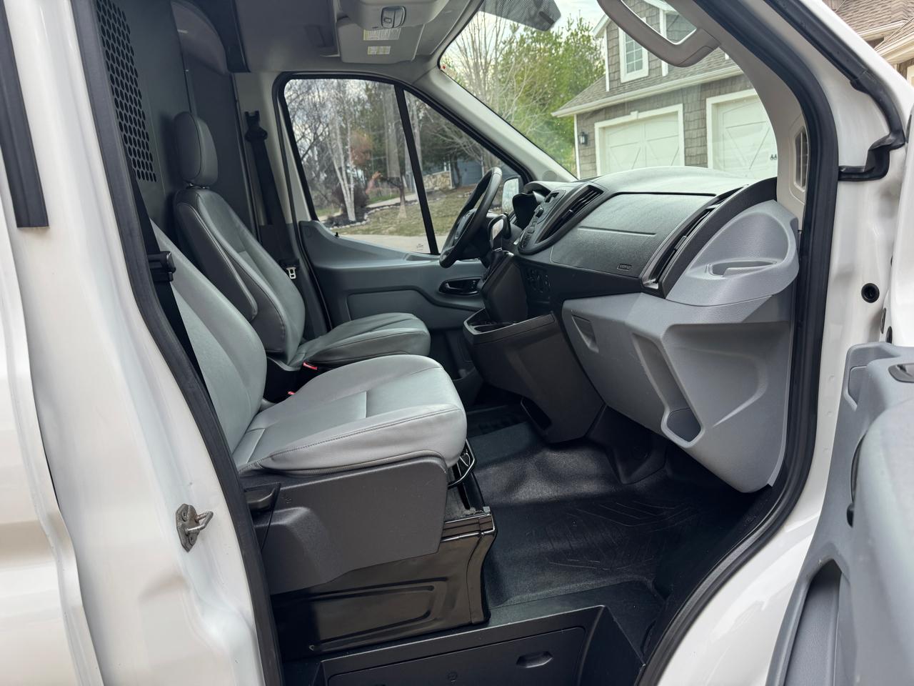 Ford Transit Cargo Van T-250 148" Med Rf 9000 GVWR Sliding RH Dr 2015