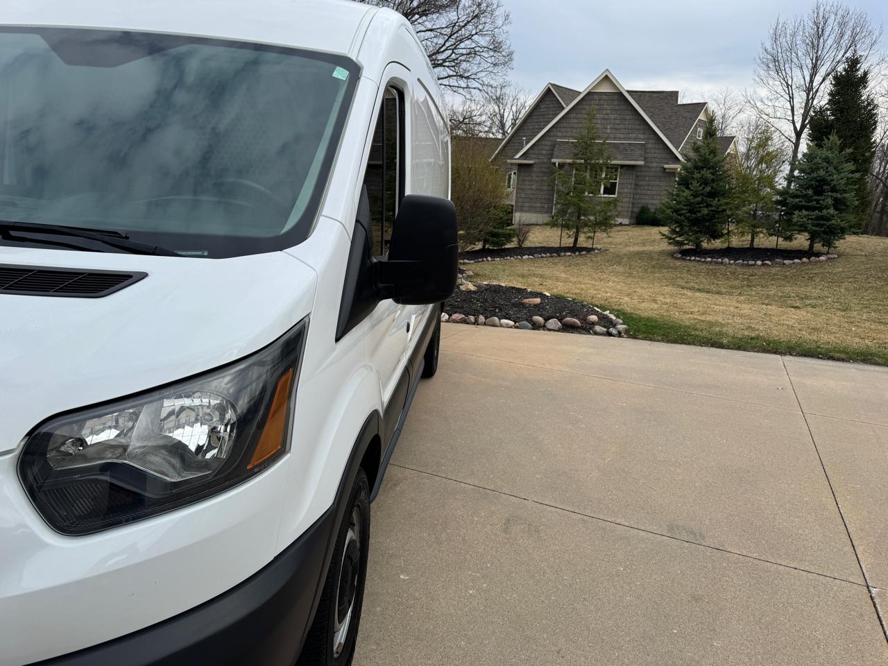 Ford Transit Cargo Van T-250 148" Med Rf 9000 GVWR Sliding RH Dr 2015