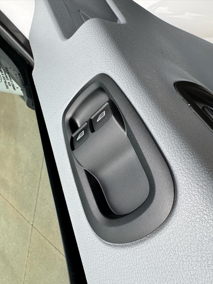 Ford Transit Cargo Van T-250 148" Med Rf 9000 GVWR Sliding RH Dr 2015