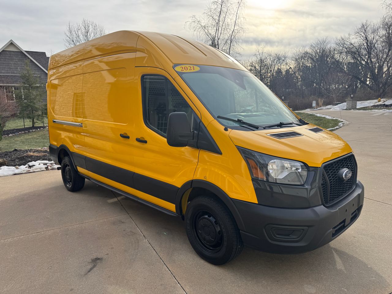 Ford Transit Cargo Van T-250 148" Hi Rf 9070 GVWR RWD 2021