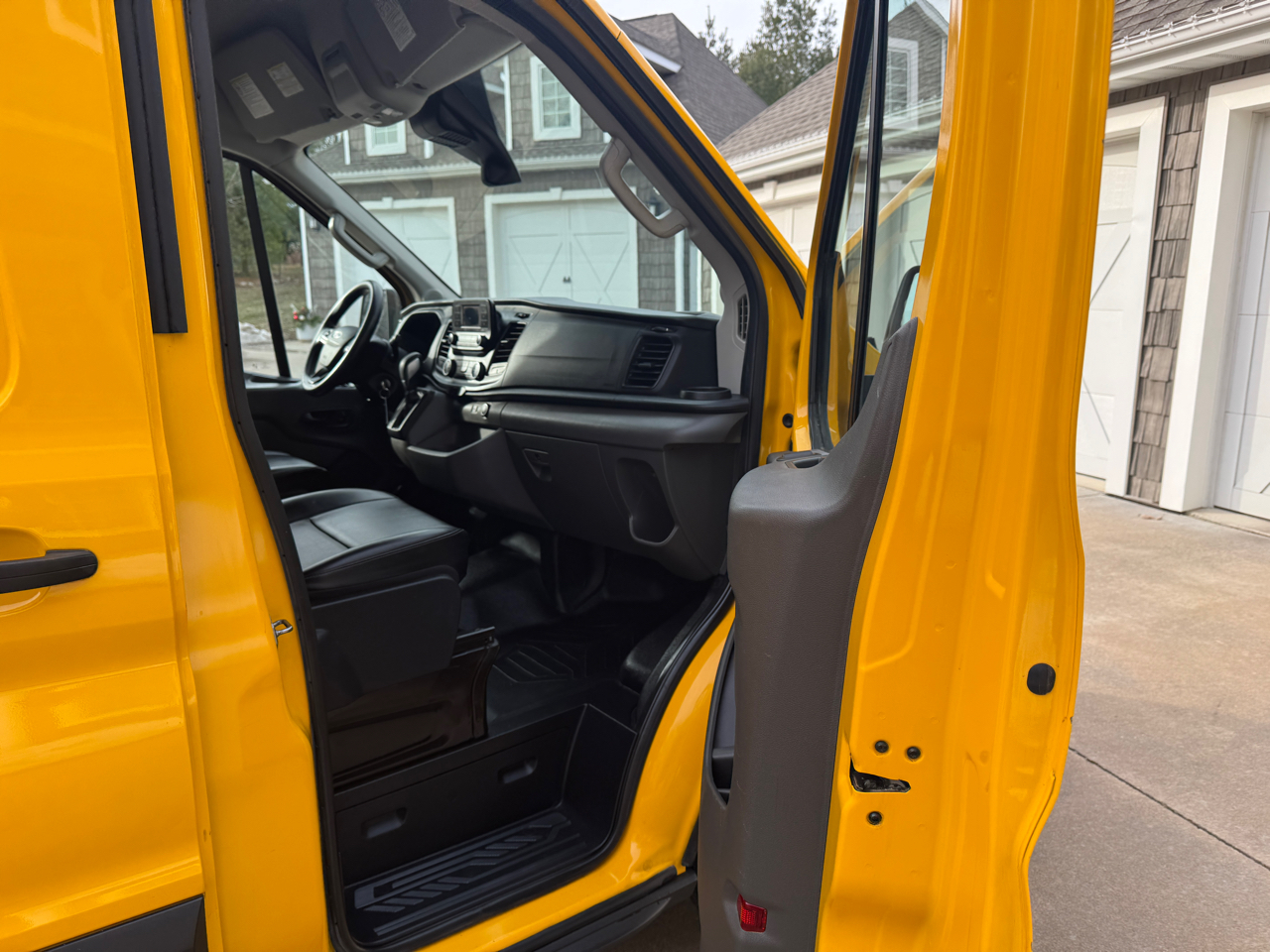 Ford Transit Cargo Van T-250 148" Hi Rf 9070 GVWR RWD 2021