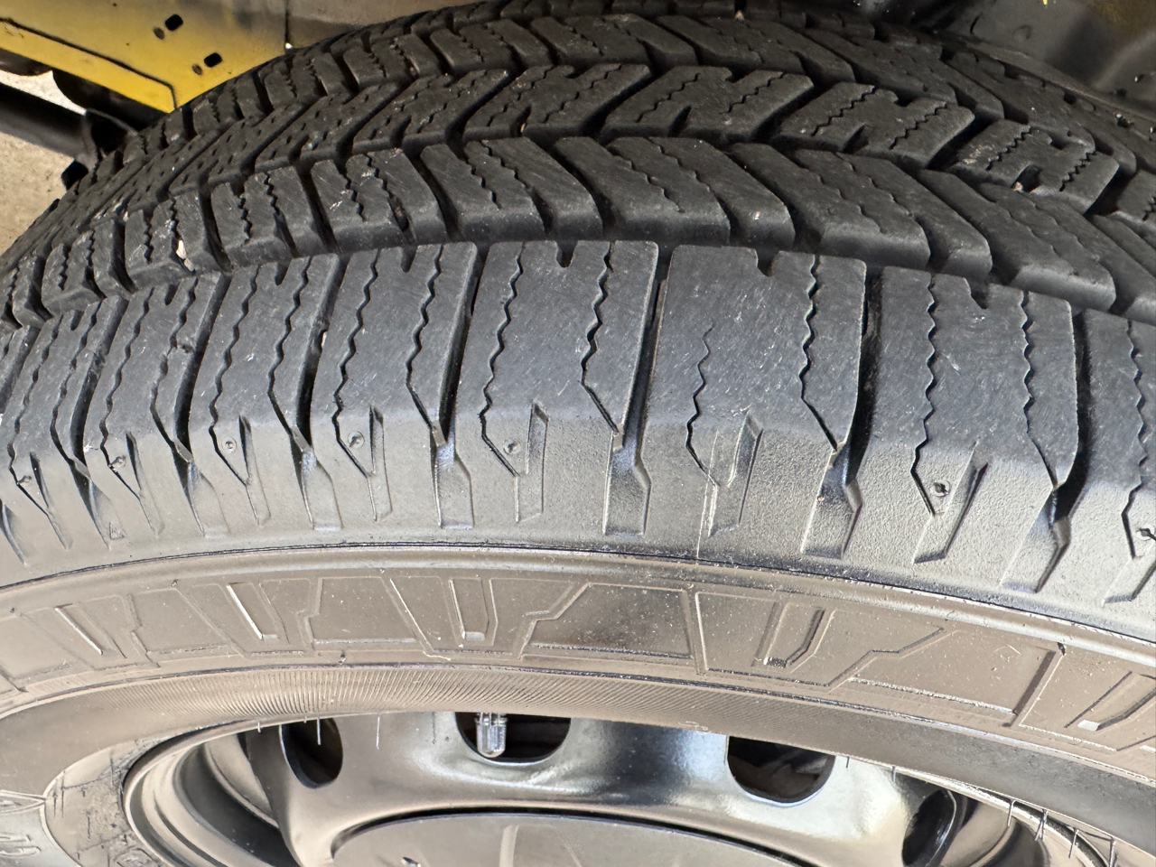 Ford Transit Cargo Van T-250 148" Hi Rf 9070 GVWR RWD 2021