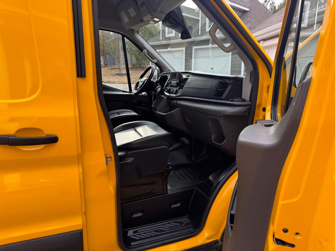 Ford Transit Cargo Van T-250 148" Hi Rf 9070 GVWR RWD 2021