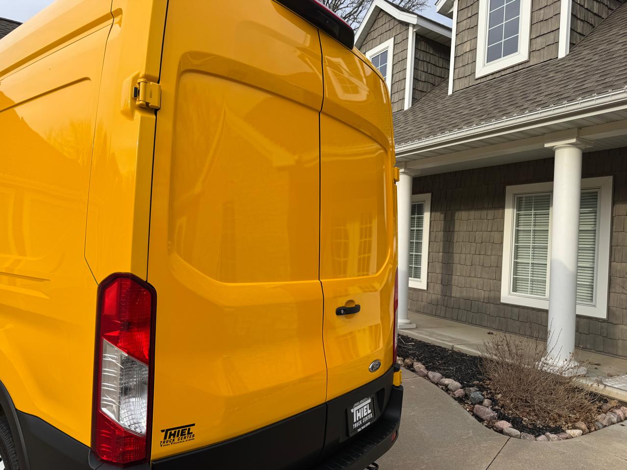 Ford Transit Cargo Van T-250 148" Hi Rf 9070 GVWR RWD 2021