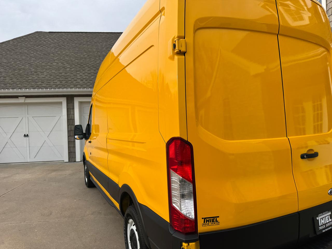 Ford Transit Cargo Van T-250 148" Hi Rf 9070 GVWR RWD 2021