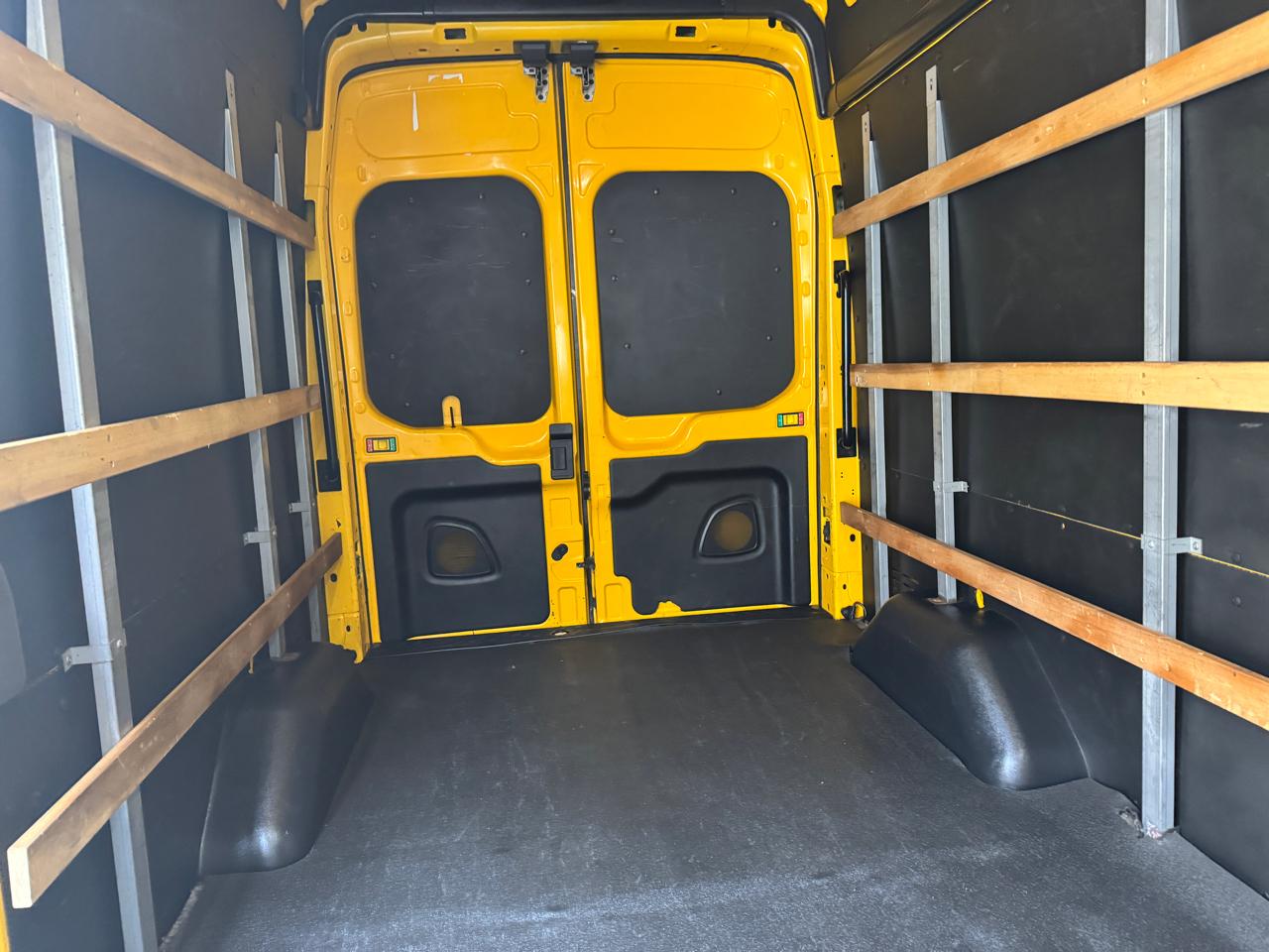 Ford Transit Cargo Van T-250 148" Hi Rf 9070 GVWR RWD 2021