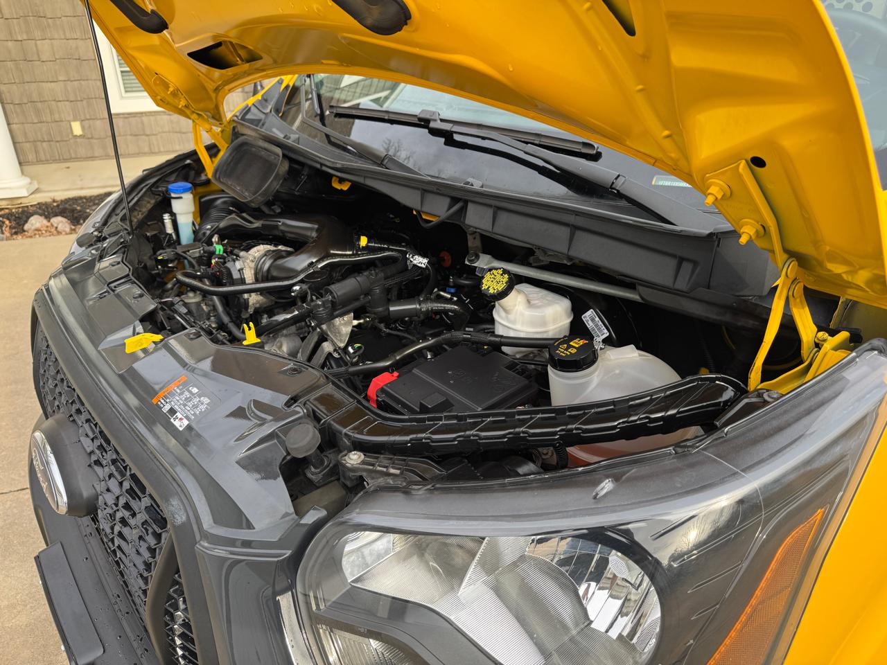 Ford Transit Cargo Van T-250 148" Hi Rf 9070 GVWR RWD 2021