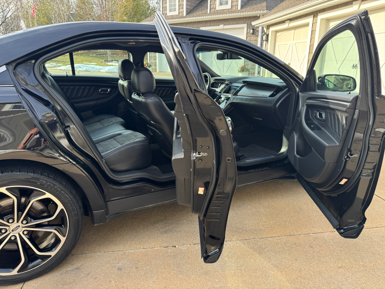 Ford Taurus SHO AWD 2017