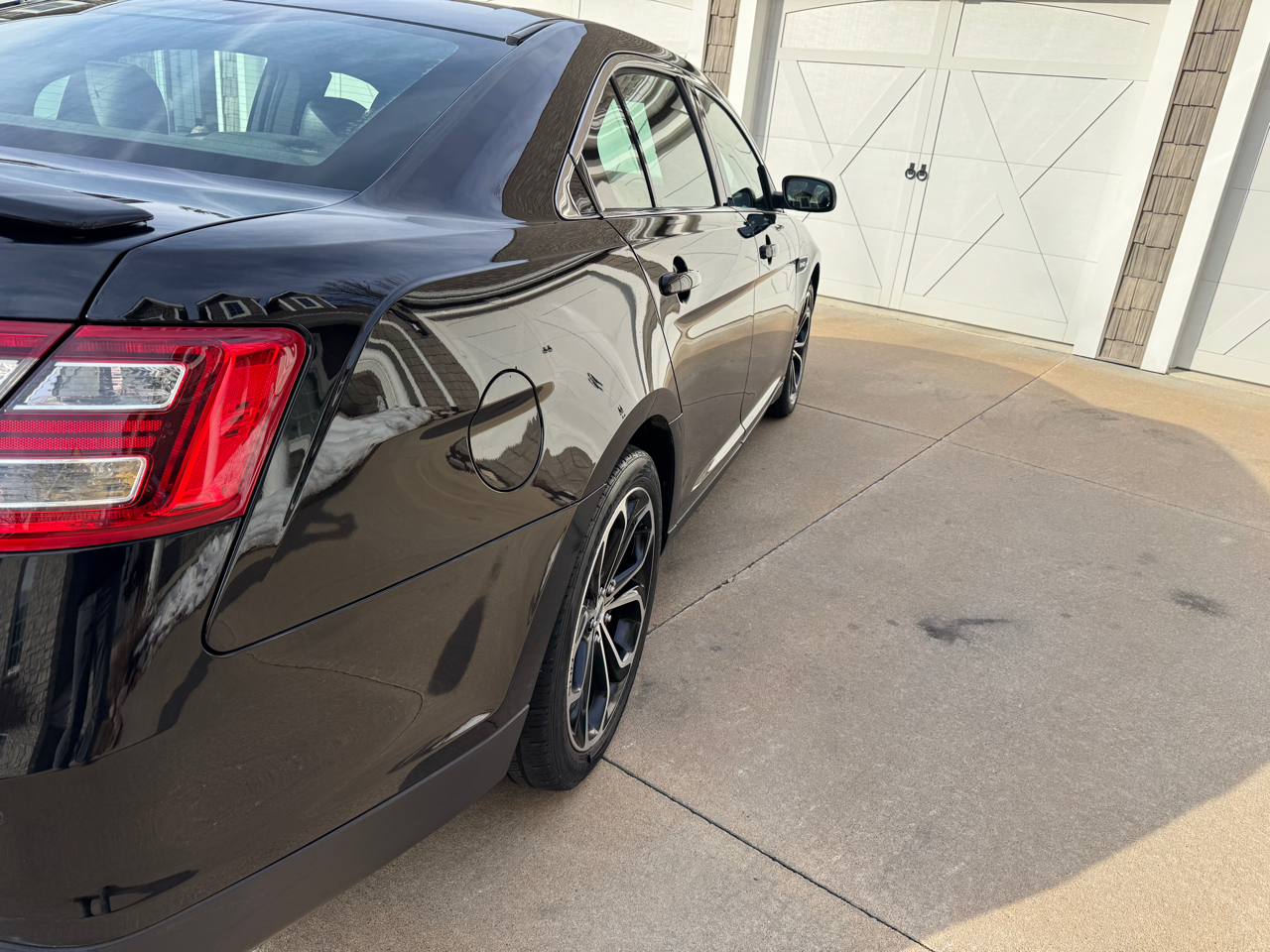 Ford Taurus SHO AWD 2017