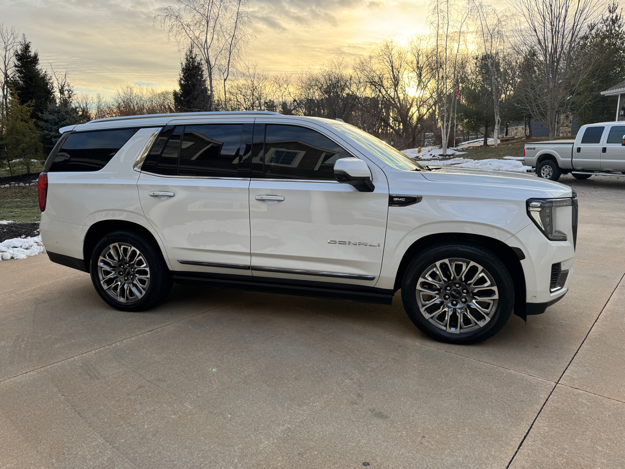 GMC Yukon 4WD 4dr Denali Ultimate 2024