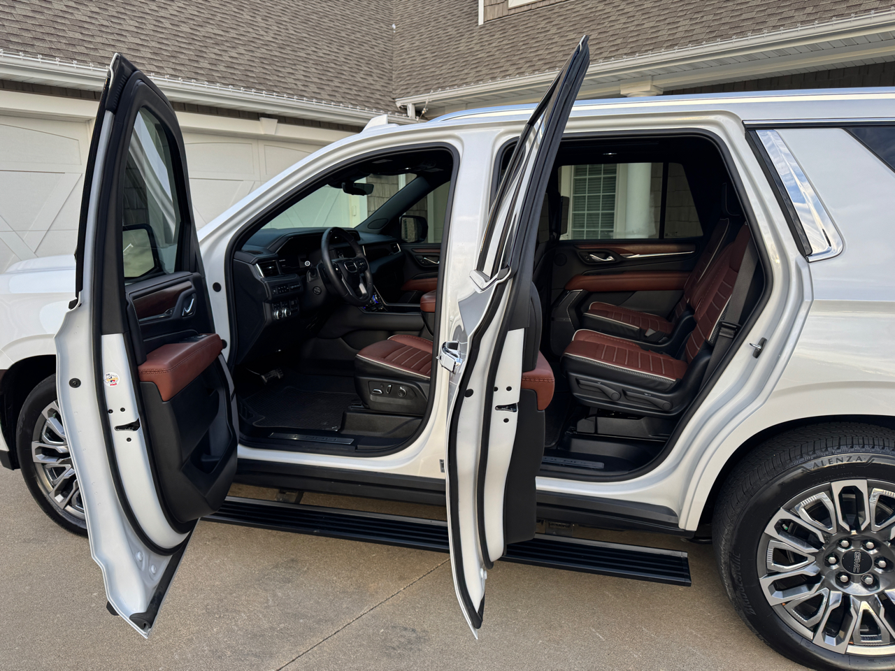 GMC Yukon 4WD 4dr Denali Ultimate 2024