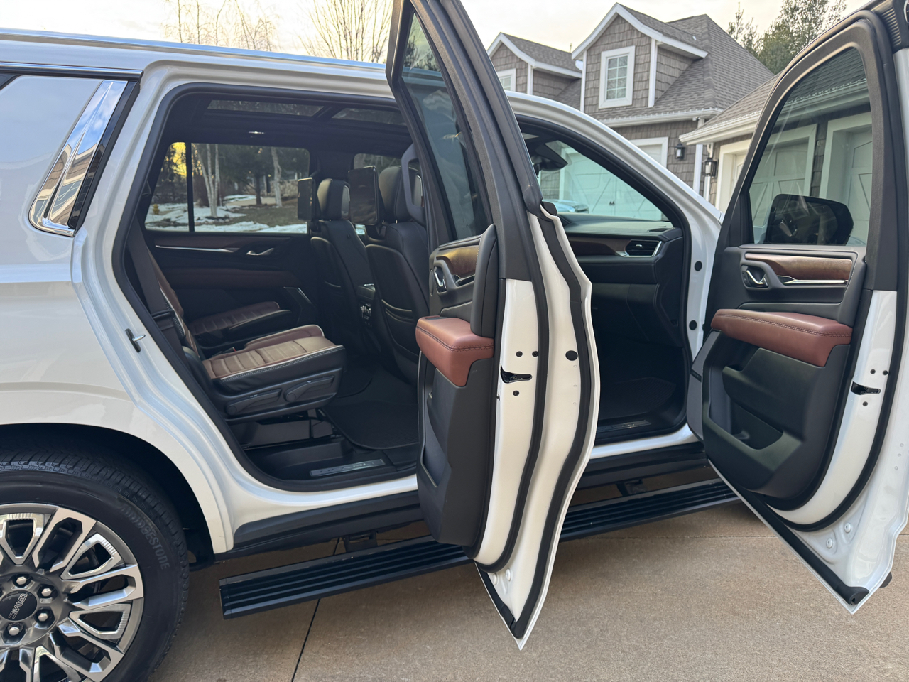 GMC Yukon 4WD 4dr Denali Ultimate 2024