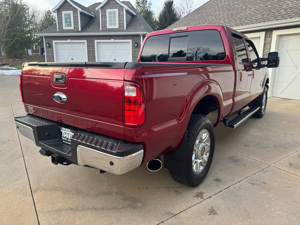 Ford Super Duty F-350 SRW 4WD Crew Cab 156" Lariat 2015