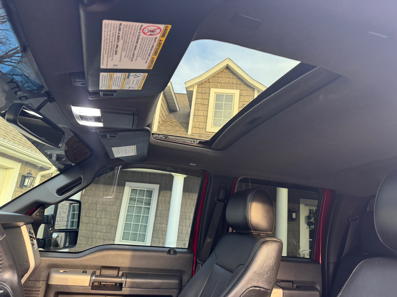 Ford Super Duty F-350 SRW 4WD Crew Cab 156" Lariat 2015