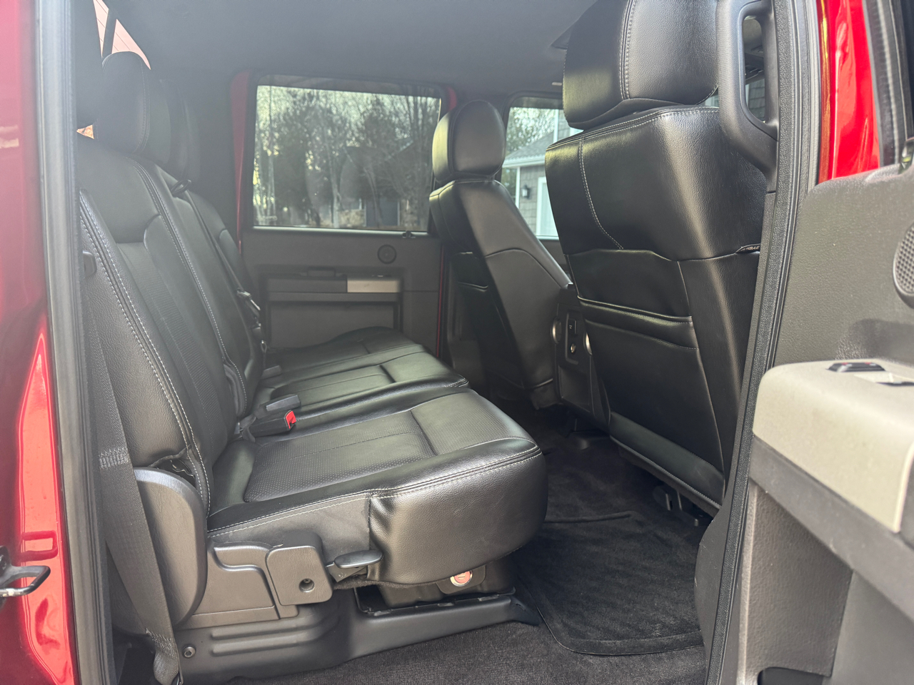 Ford Super Duty F-350 SRW 4WD Crew Cab 156" Lariat 2015