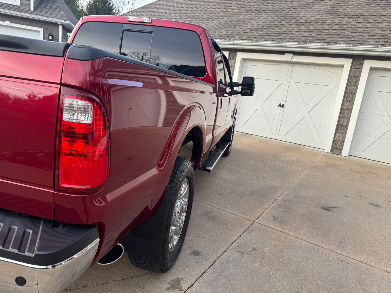 Ford Super Duty F-350 SRW 4WD Crew Cab 156" Lariat 2015