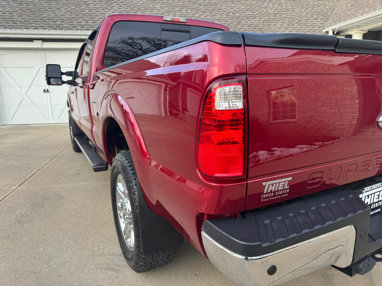 Ford Super Duty F-350 SRW 4WD Crew Cab 156" Lariat 2015