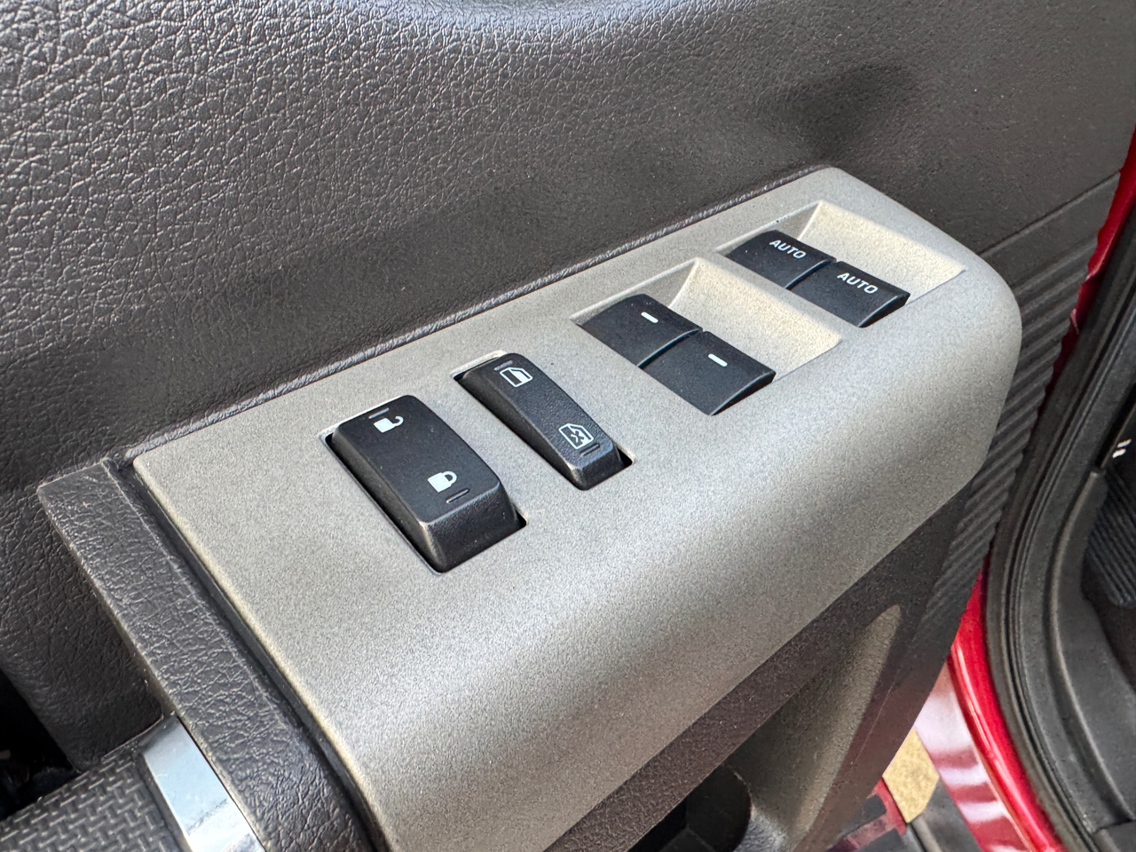 Ford Super Duty F-350 SRW 4WD Crew Cab 156" Lariat 2015