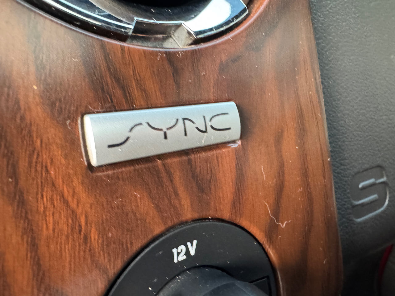 Ford Super Duty F-350 SRW 4WD Crew Cab 156" Lariat 2015