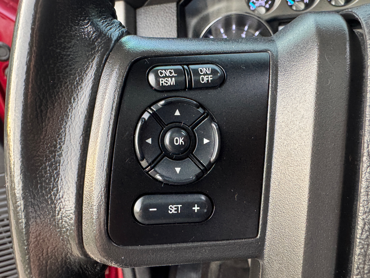 Ford Super Duty F-350 SRW 4WD Crew Cab 156" Lariat 2015