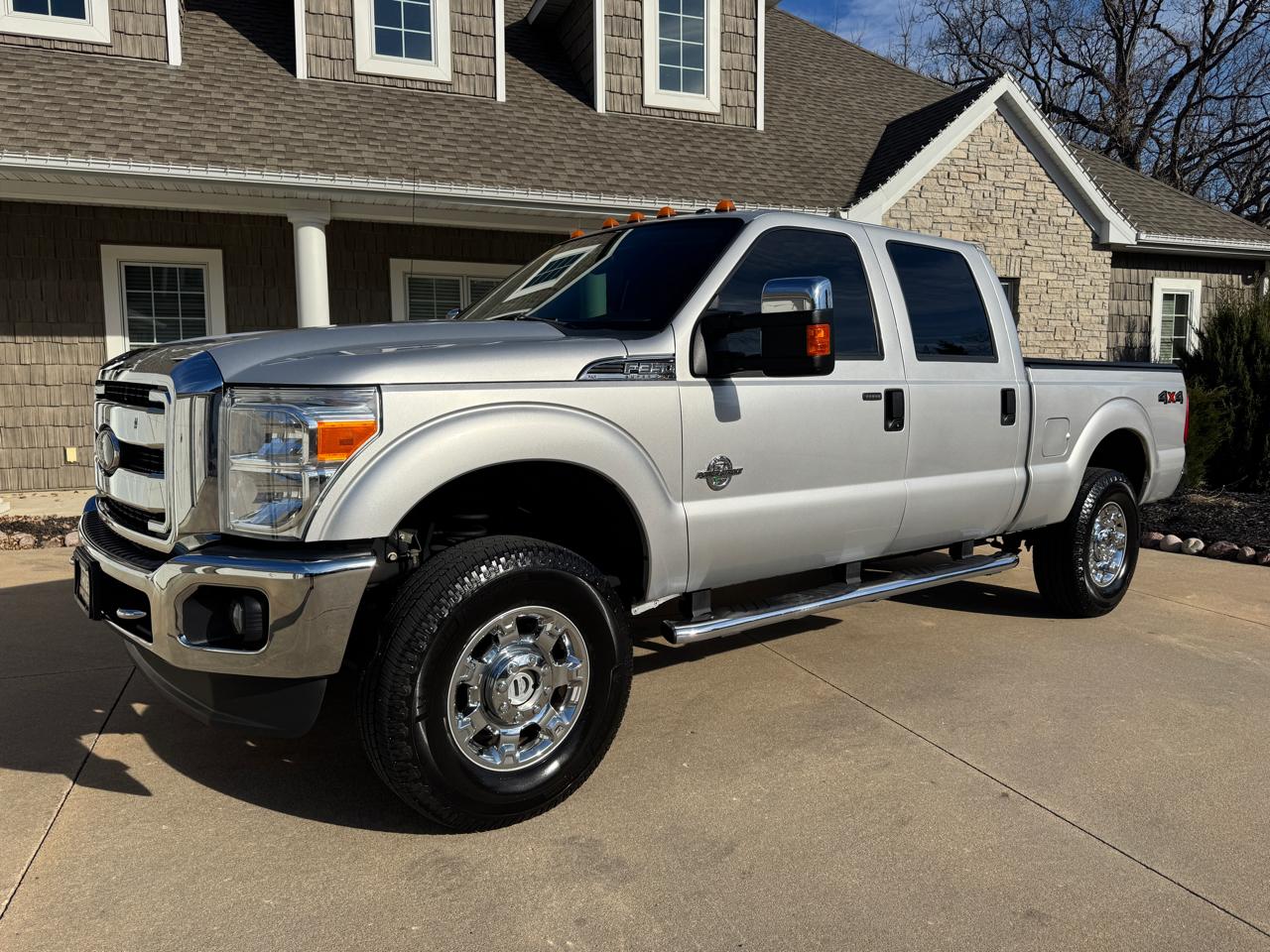 Ford Super Duty F-350 SRW 4WD Crew Cab 156" XLT 2015