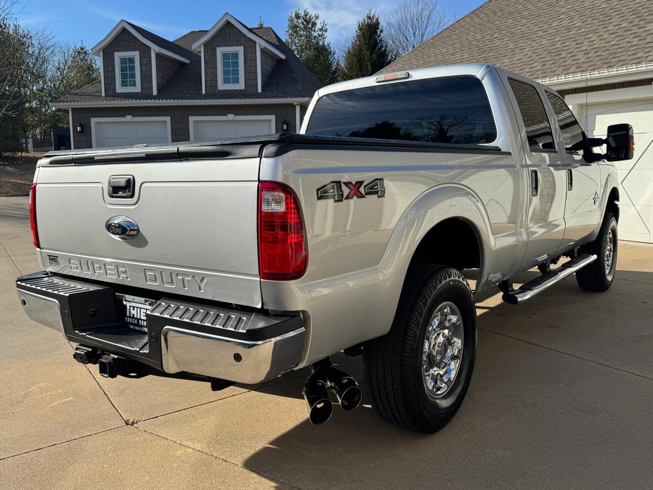 Ford Super Duty F-350 SRW 4WD Crew Cab 156" XLT 2015