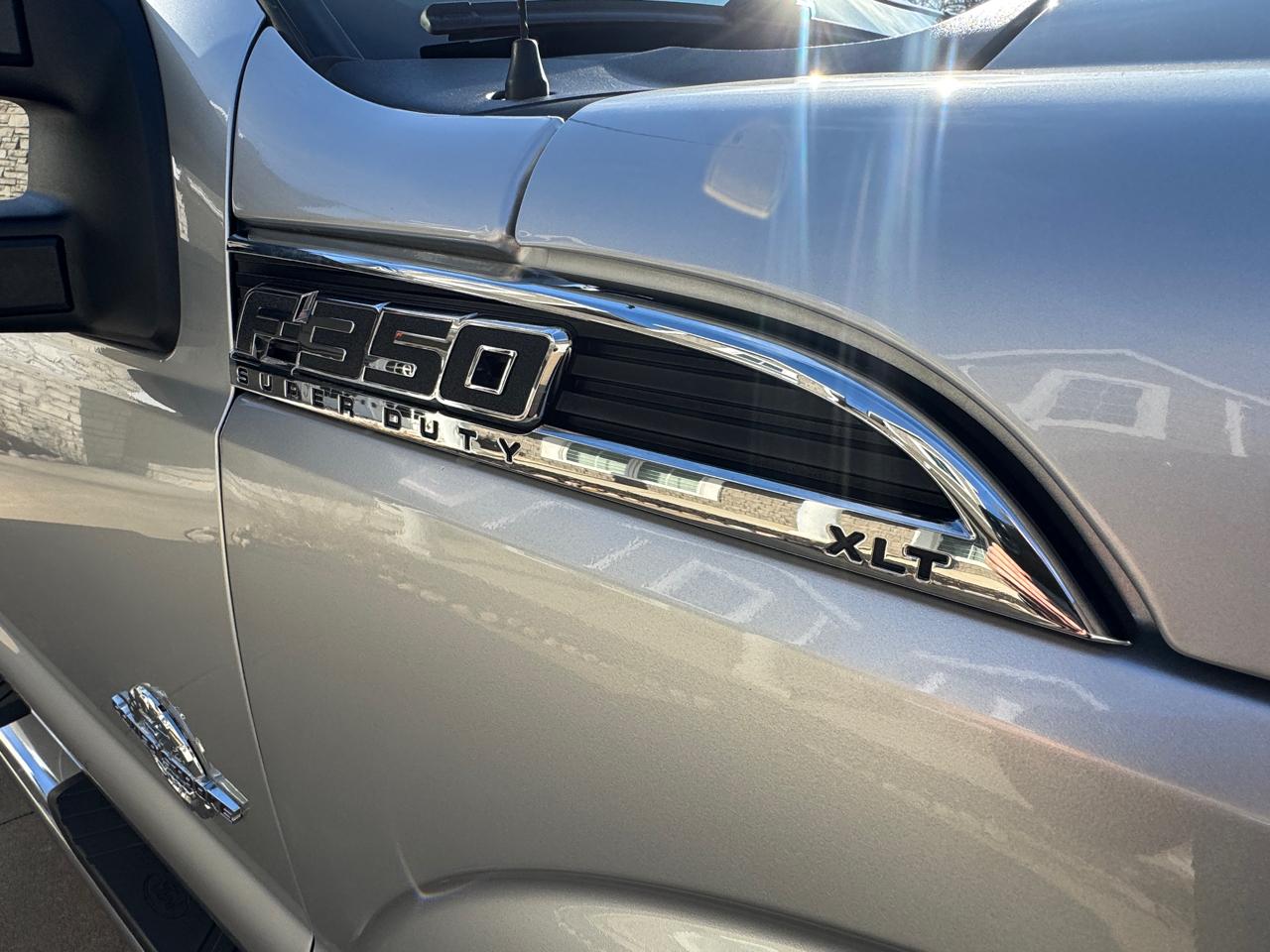 Ford Super Duty F-350 SRW 4WD Crew Cab 156" XLT 2015