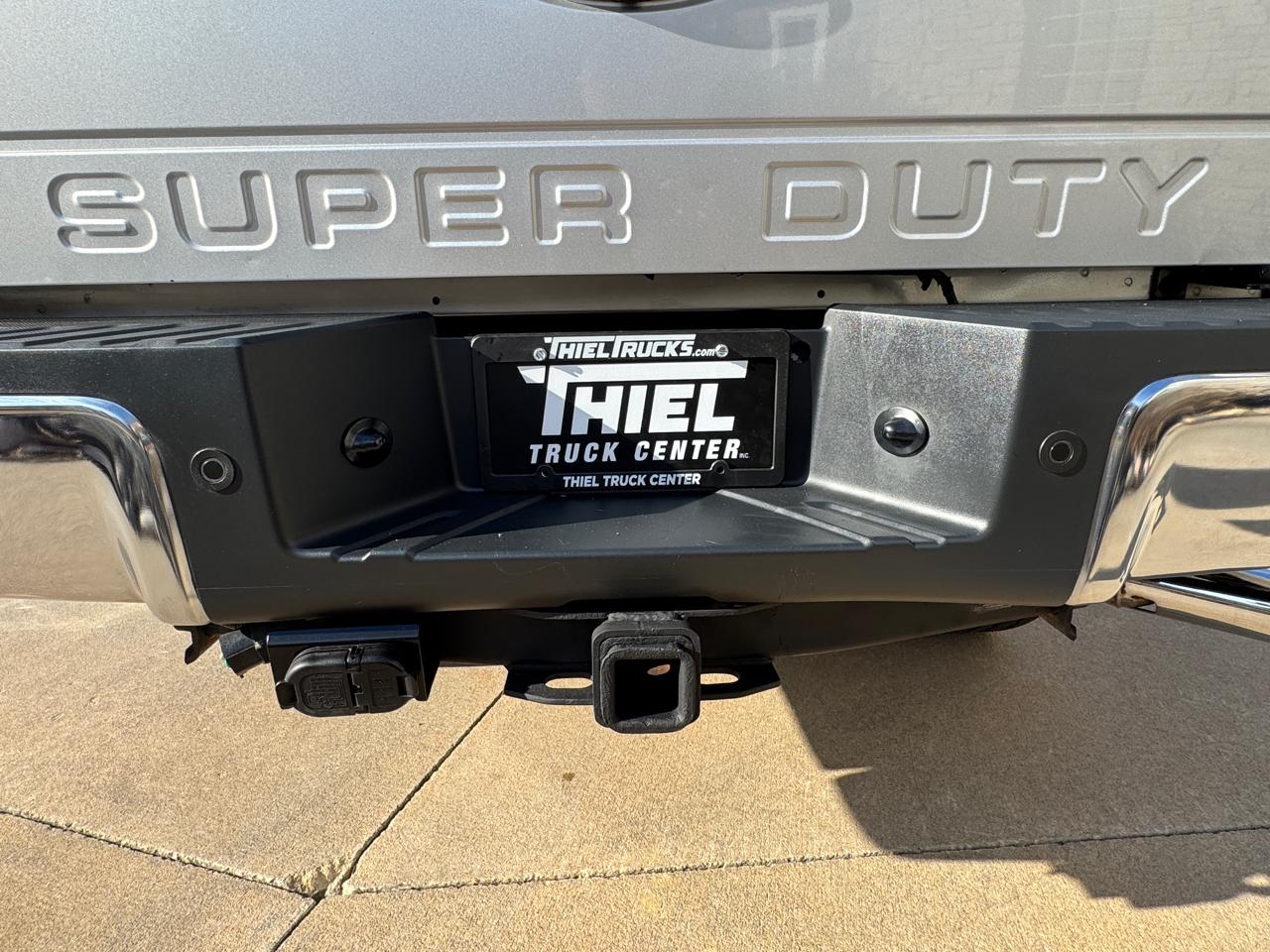 Ford Super Duty F-350 SRW 4WD Crew Cab 156" XLT 2015