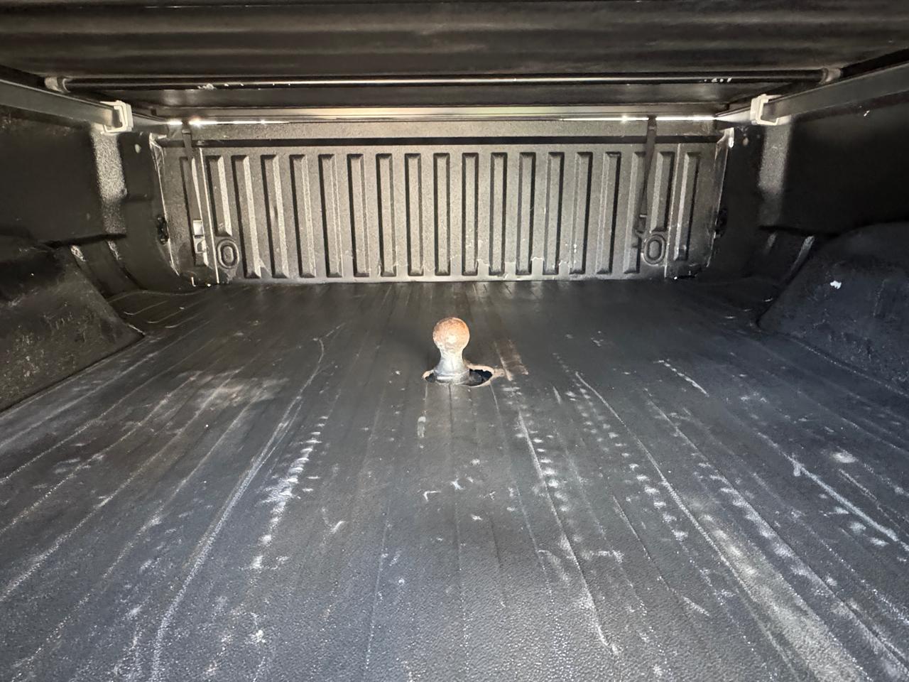 Ford Super Duty F-350 SRW 4WD Crew Cab 156" XLT 2015