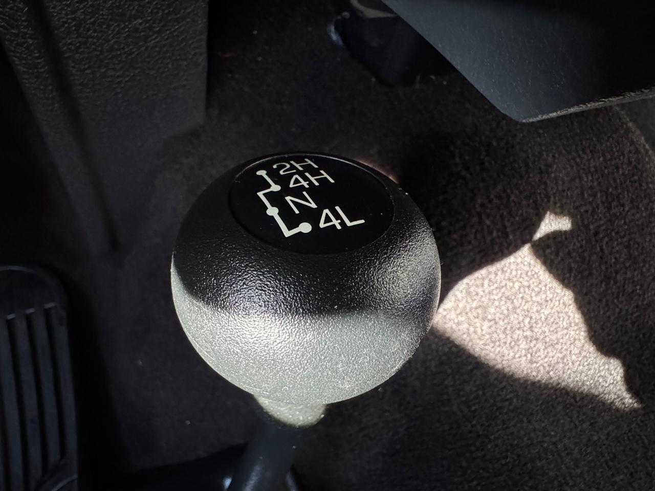 Ford Super Duty F-350 SRW 4WD Crew Cab 156" XLT 2015