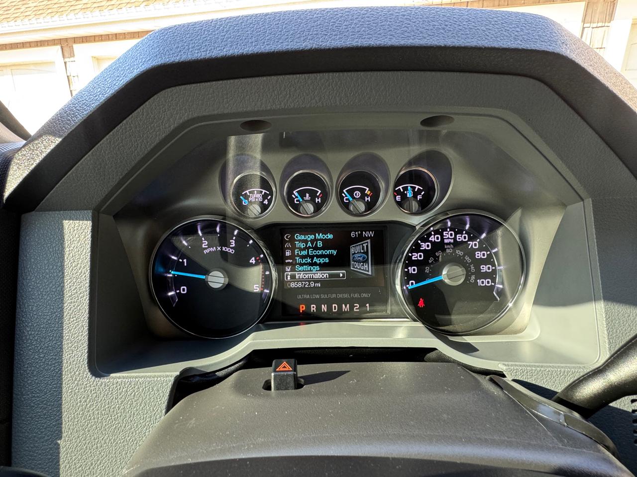 Ford Super Duty F-350 SRW 4WD Crew Cab 156" XLT 2015