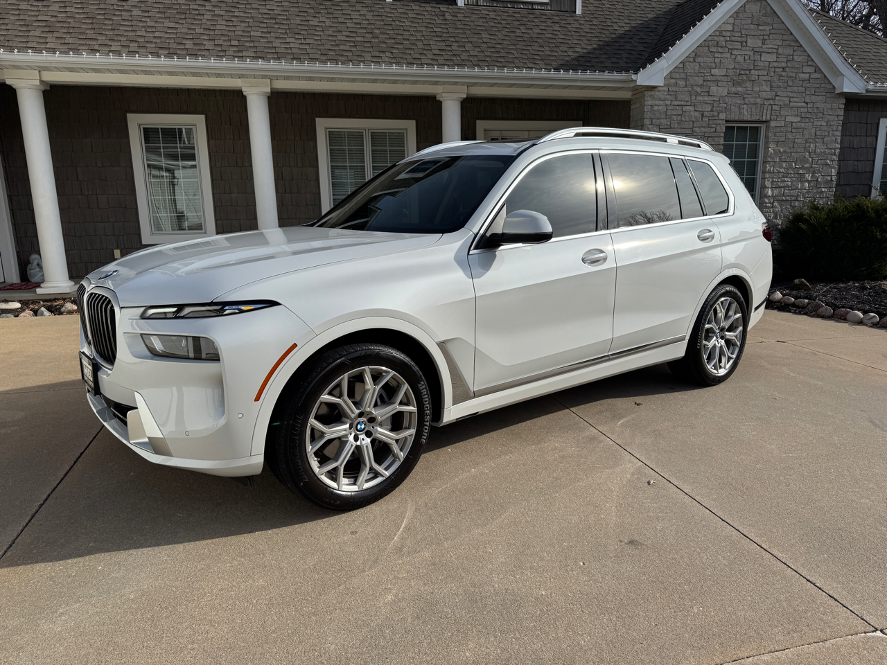 BMW X7 xDrive40i Sports Activity Vehicle 2024