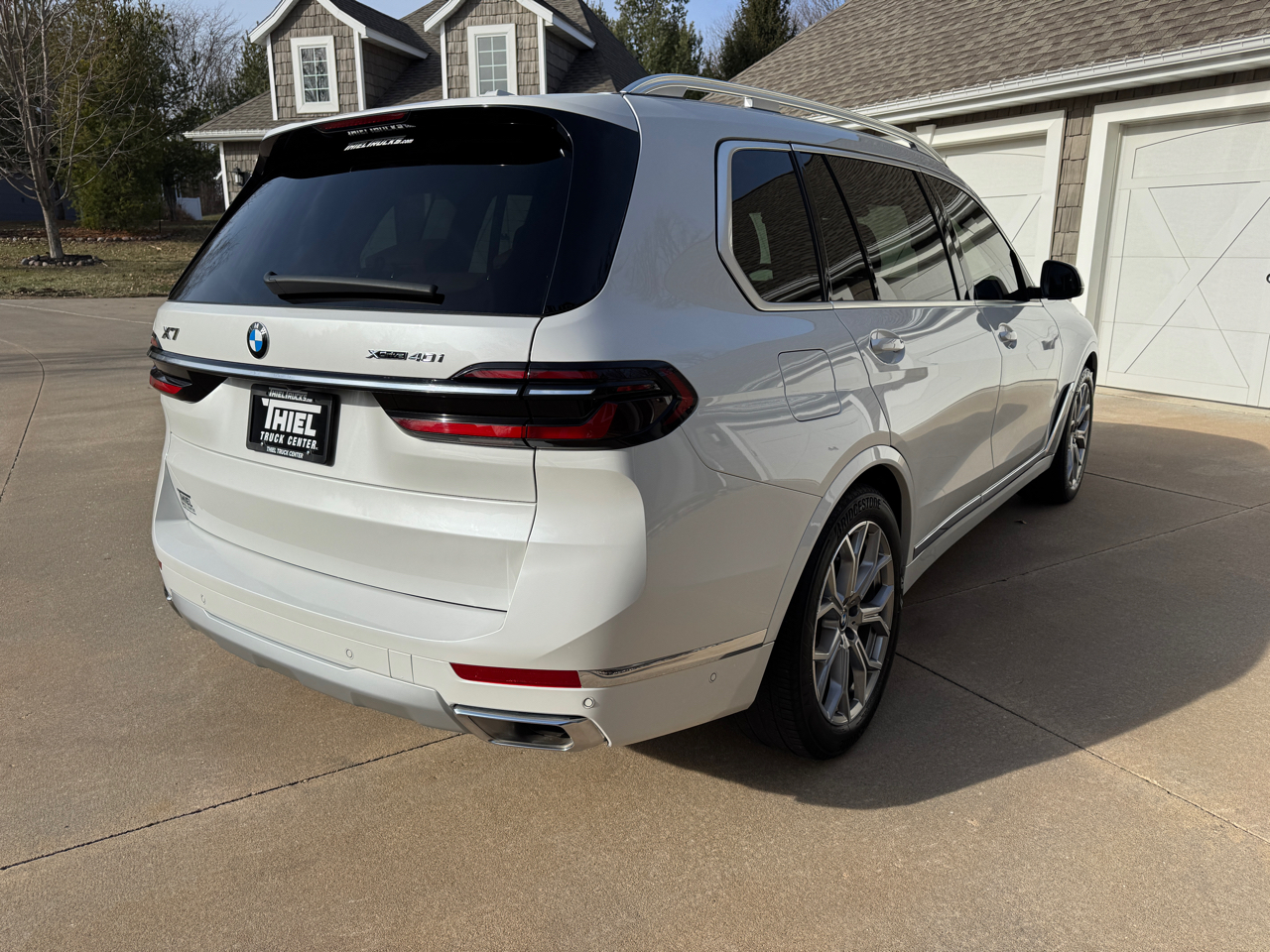 BMW X7 xDrive40i Sports Activity Vehicle 2024